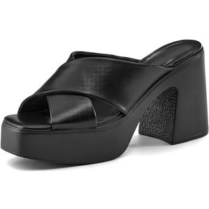 Women’s sandals